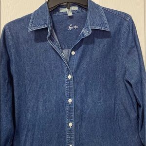Foxcroft Blue Denim Button down Oxford Shirt Size 8